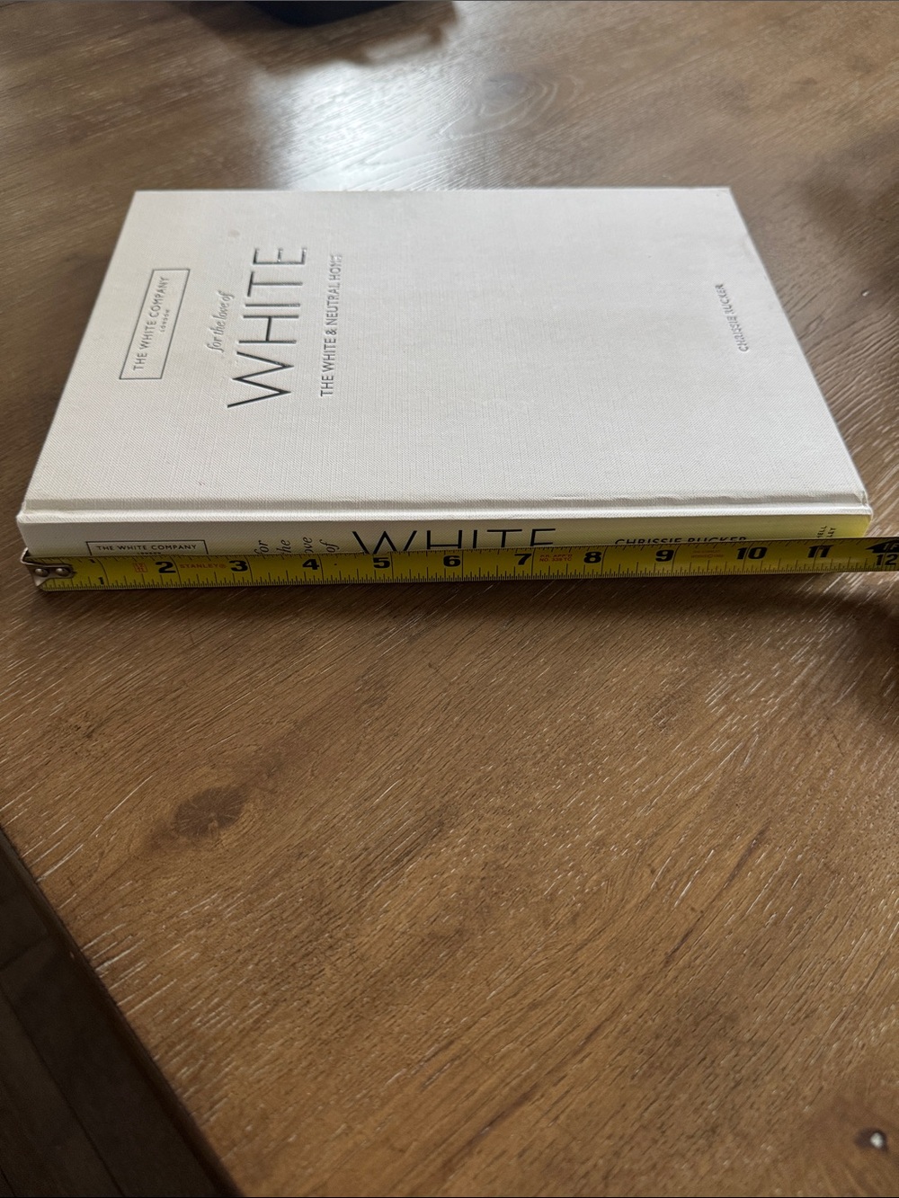 The white & neutral home coffee table book